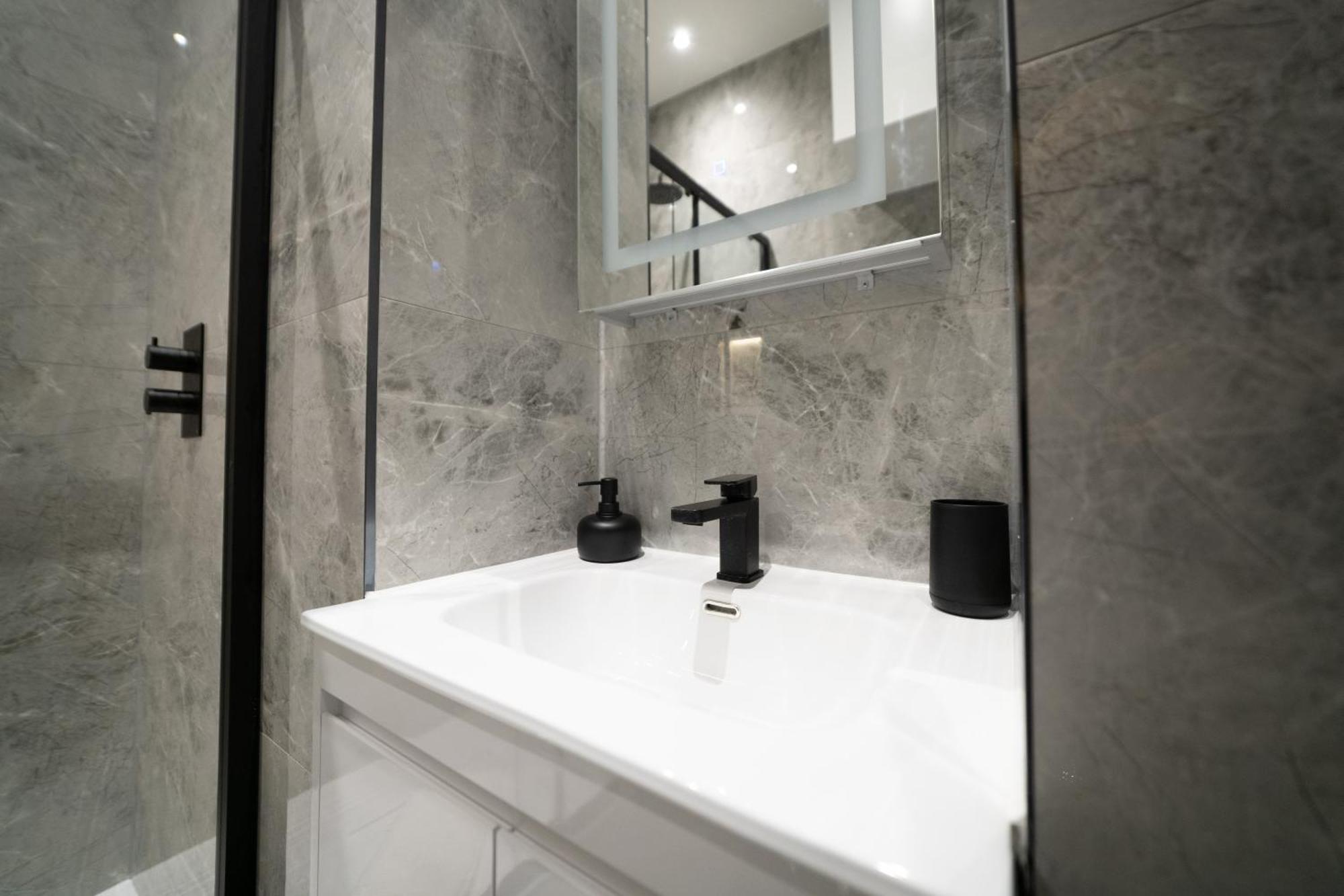 One And Two Bedroom Apartments Near Holloway Train Station By Belvilla London Exteriör bild